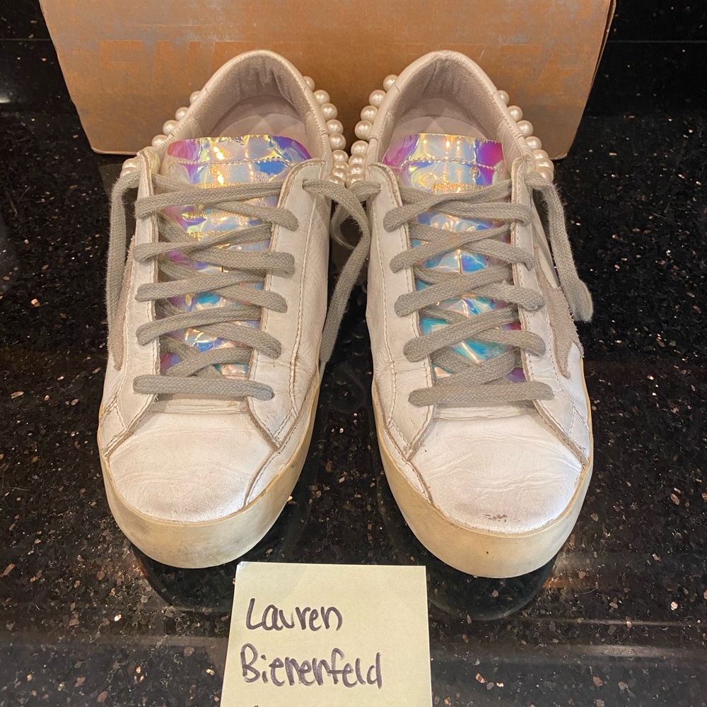 SOLD 🦄Golden Goose Pearl Necklace Superstars Sz 38🦄 - Picture 2 of 15